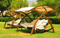 Relaxliegen im Grünen