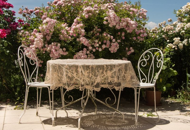 Balkon und Terrasse frühlingsfit machen